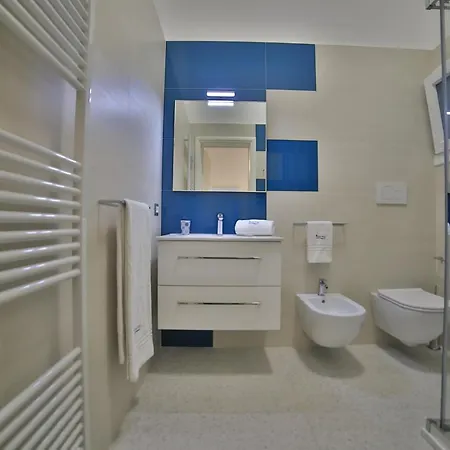 Royal Blue アパート